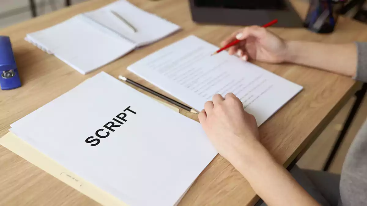 كتابة السكريبتات (Scriptwriting) يعتبر من هم مهارات العمل الحر المطلوبة على الإنترنت لعام 2026