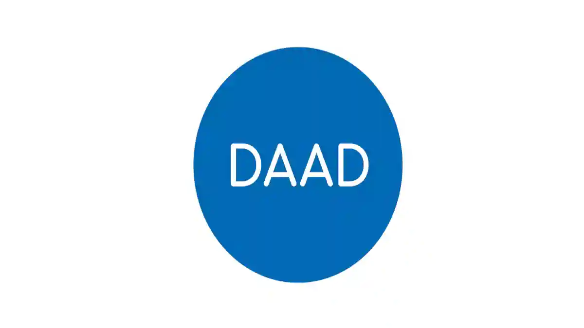 طلاب مشاركون في برنامج DAAD لتعلم اللغة الألمانية داخل ألمانيا ضمن منح دراسية ممولة لدورات اللغة لعام 2026.