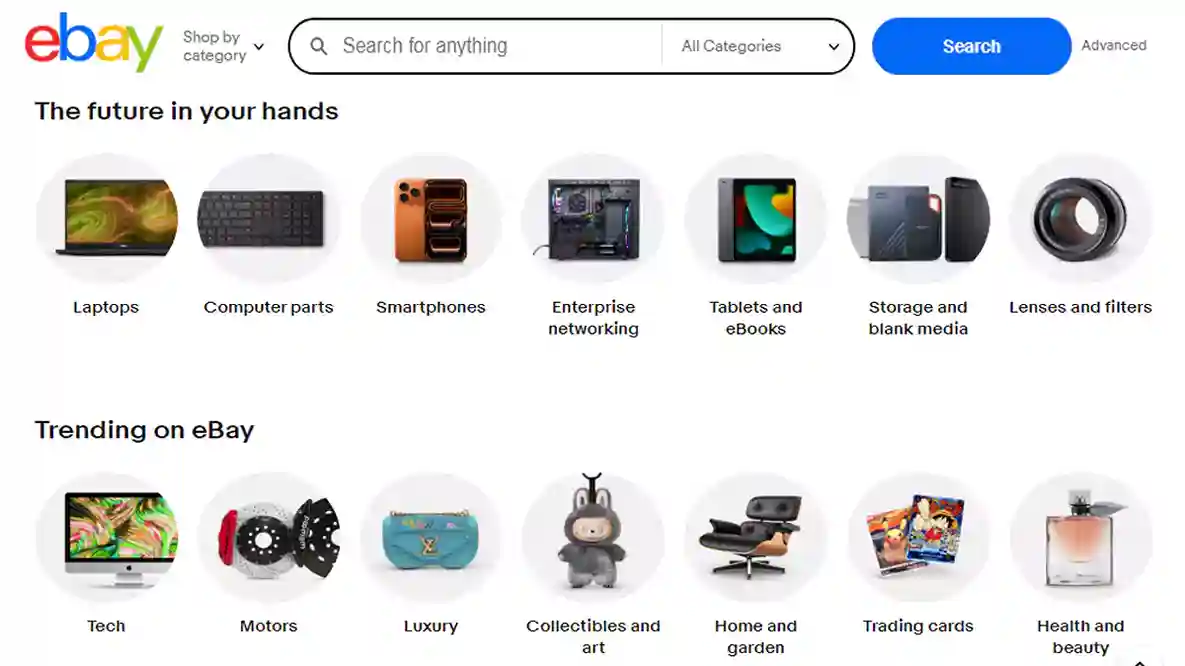 الواجية الرئيسية الخاصة بموقع eBay بالعربي للتسوق عبر الإنترنت وروابط تنزيل تطبيق eBay بالعربي وموقع eBay للتسوق بسهولة، مع مزايا الدفع الآمن، عروض يومية، وقسم خاص بالسيارات للمستخدمين العرب.