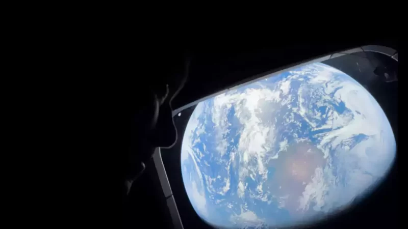 منظر الفضاء السحيق والنجوم ملتقط بكاميرا آيفون 17 برو ماكس من مدار القمر